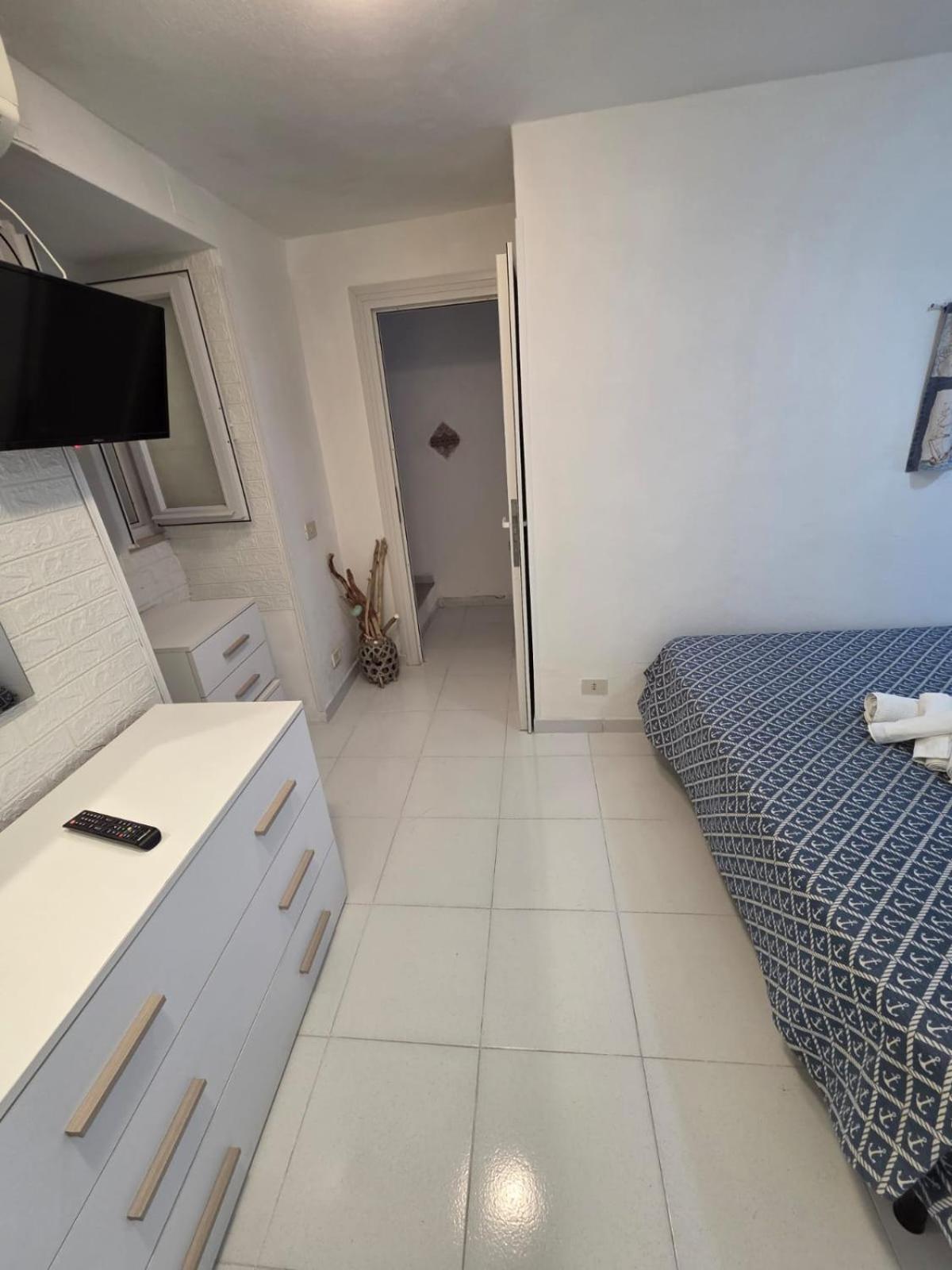 Agenzia Aprea Appartamenti Ponza Extérieur photo