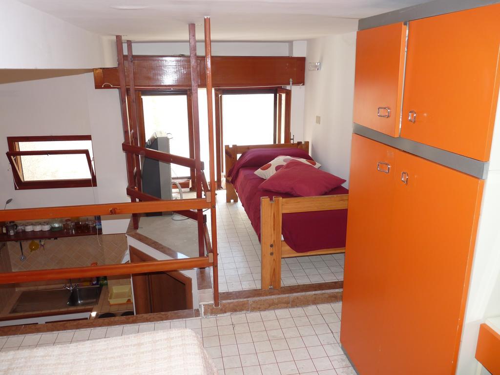 Agenzia Aprea Appartamenti Ponza Chambre photo